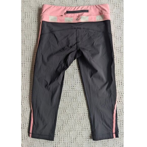 Lululemon Women's Up the Pace Crop Black Stripe Bleached Coral Leggings Size 6 - Picture 2 of 5
